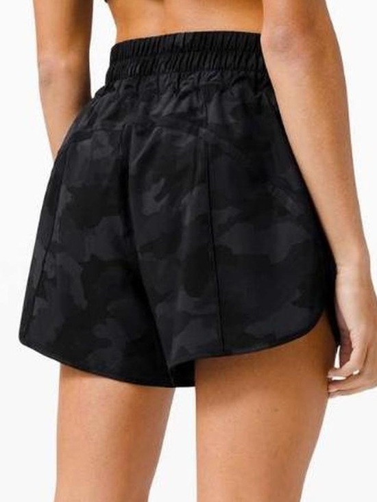 lululemon athletica Pants - Lululemon Track That Black Camo Shorts | Size 6 | 5” | Like New